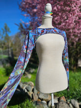 Sale: Small Suwampee Shrug
