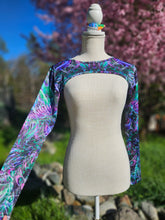 Sale: Large Hypnagogia Shrug