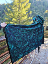 Meganeuropsis Velvet Hooded Pashmina